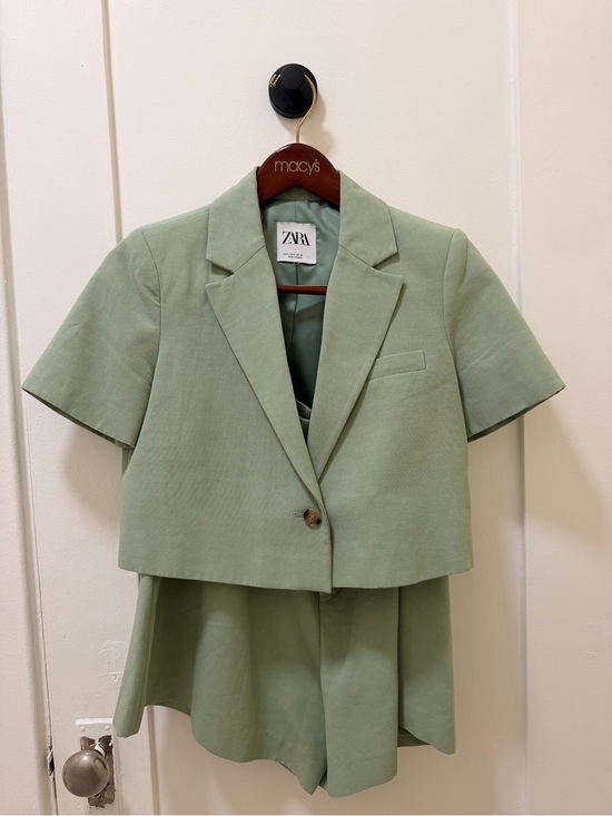 Zara Other - ZARA Light Sage Short Sleeve Cropped Blazer Set